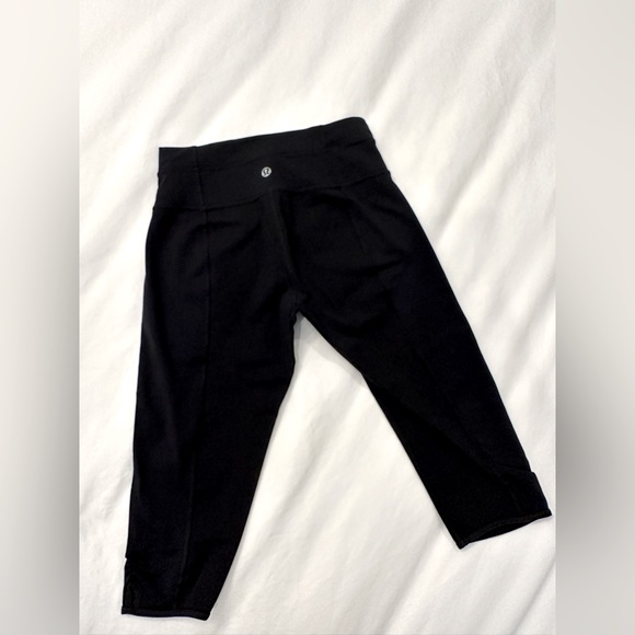Lululemon invigorate crop black legging size 2 - Picture 7 of 13